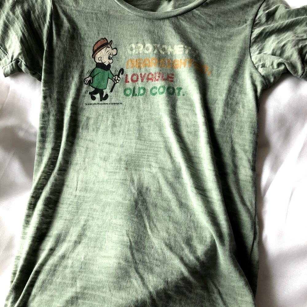 Green Short Sleeve Tee with Graphic Design